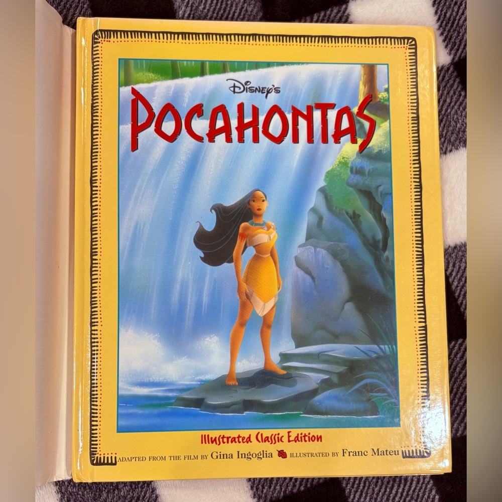RARE Vintage Disney Pocahontas Illustrated Classic First Edition Book